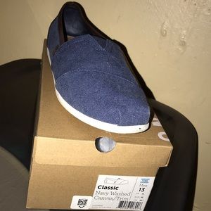 Men’s Toms